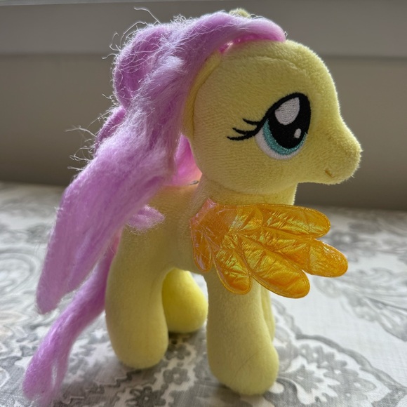 TY 2014 My Little Pony Hasbro Fluttershy Yellow Plush Pony with Metallic Wings - Picture 3 of 14